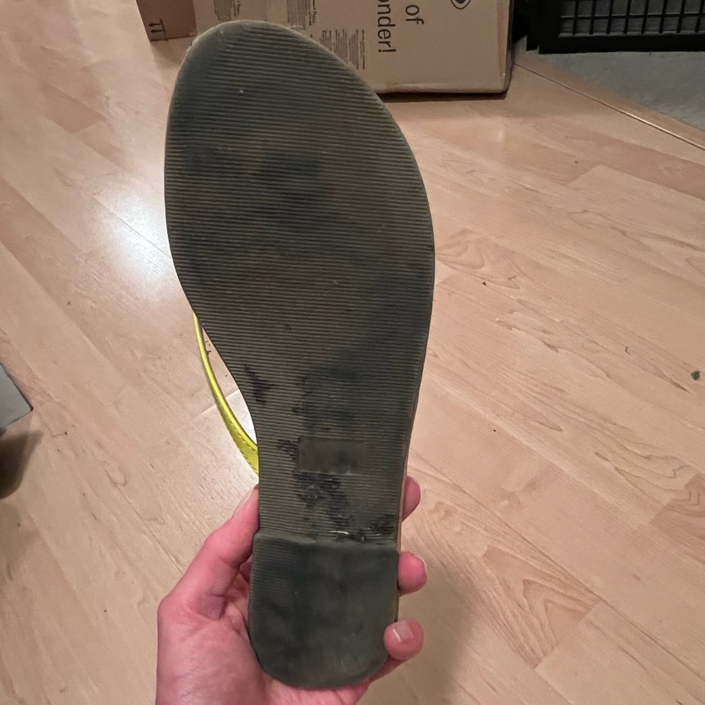 Call It Spring flip flops - Picture 2 of 6